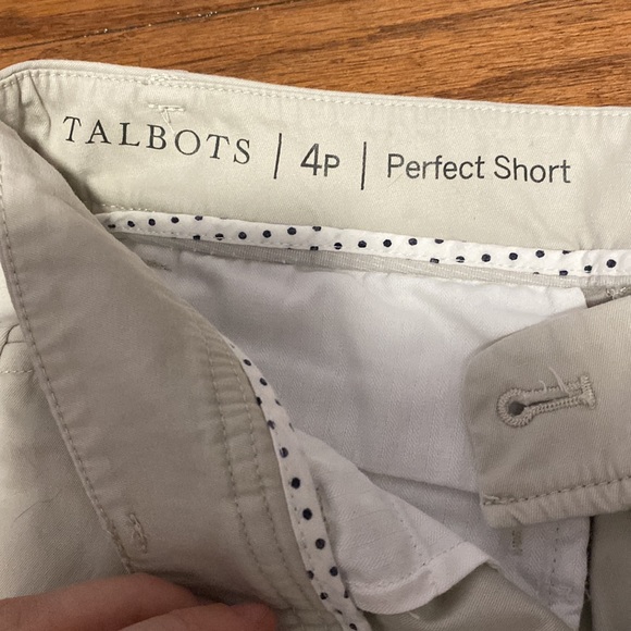 Talbots “Perfect Short” - Picture 2 of 2
